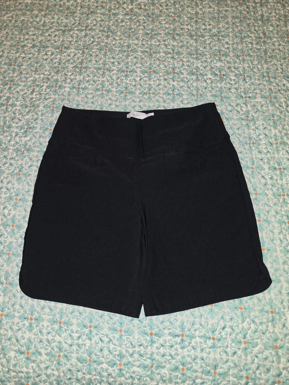 Lady Hagen Black Pull-On Stretch Bermuda Shorts